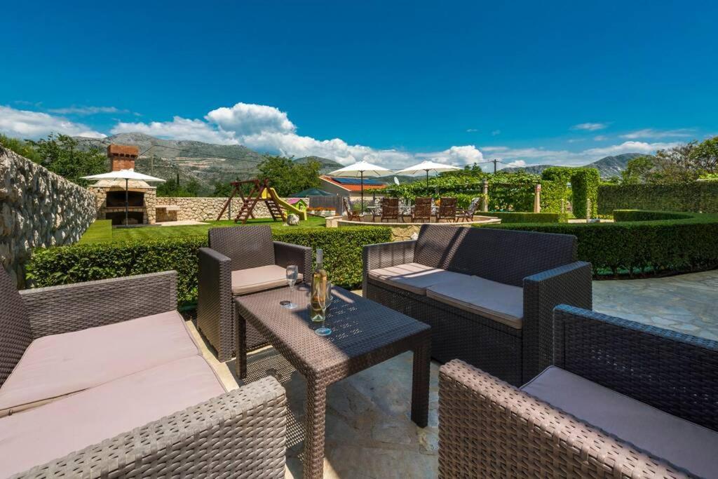 Vila Vergatum-Privacy,Gym,Billiards,Table Tennis Donji Brgat Екстериор снимка