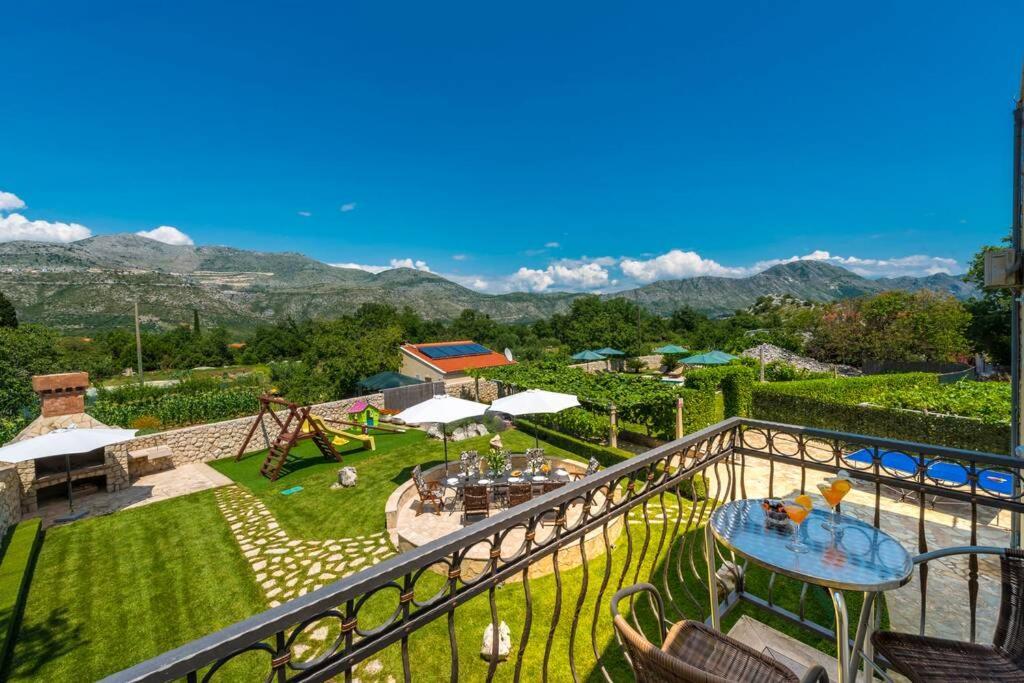 Vila Vergatum-Privacy,Gym,Billiards,Table Tennis Donji Brgat Екстериор снимка