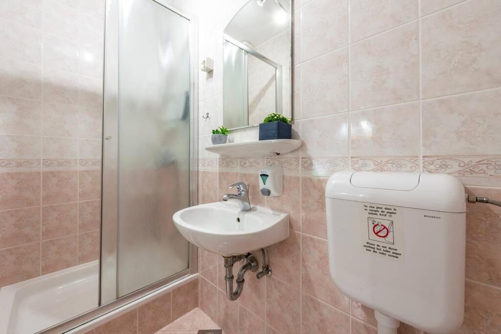 Vila Vergatum-Privacy,Gym,Billiards,Table Tennis Donji Brgat Екстериор снимка